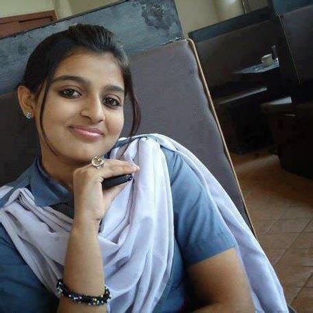 Hot chudai of cute Indian college girl